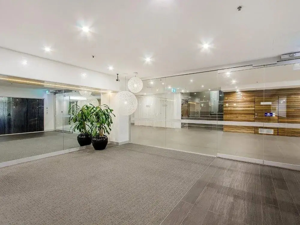Holistay at Melbourne Central Apartment