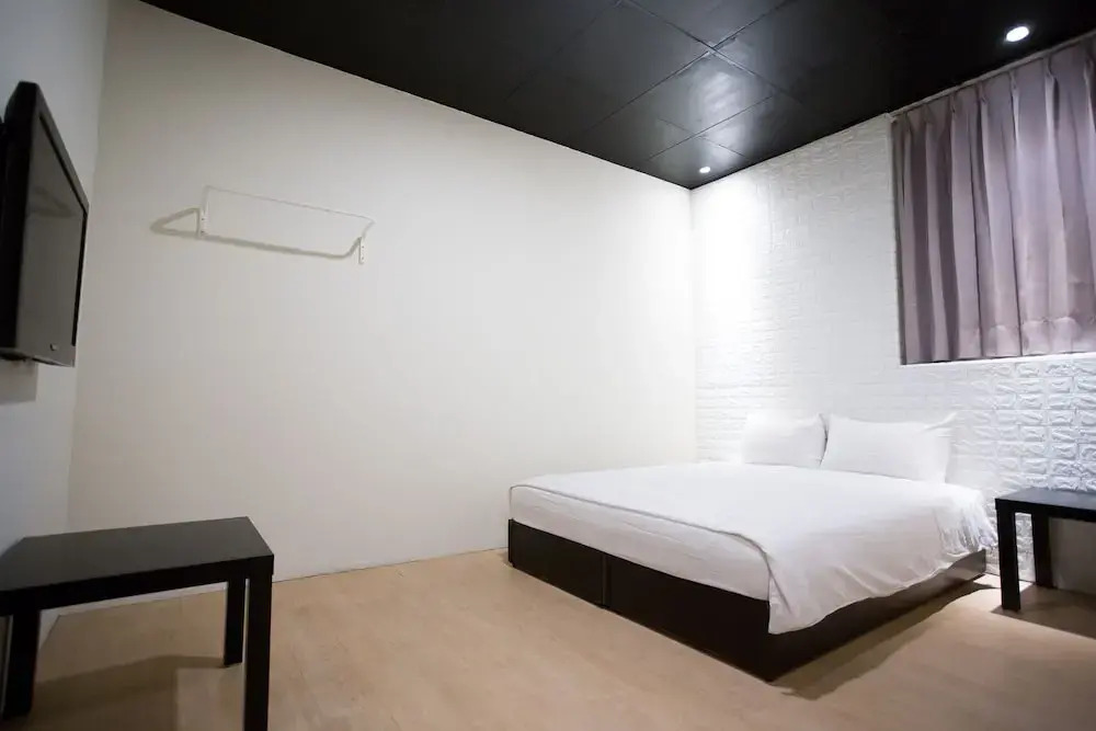 Mis Hostel