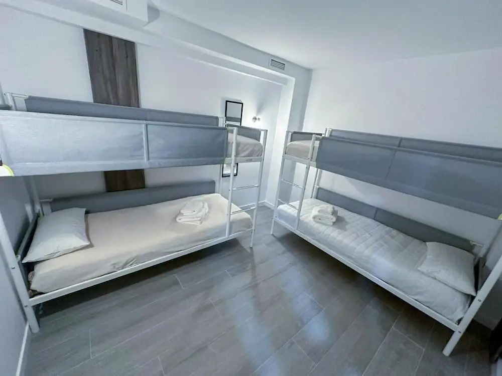 ZUR Boutique Hostel