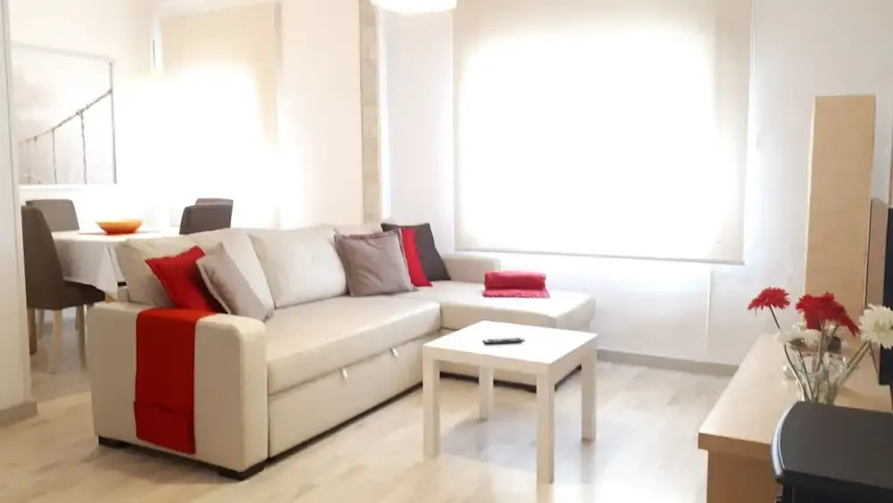 Maria House-The Style Airport Barcelona