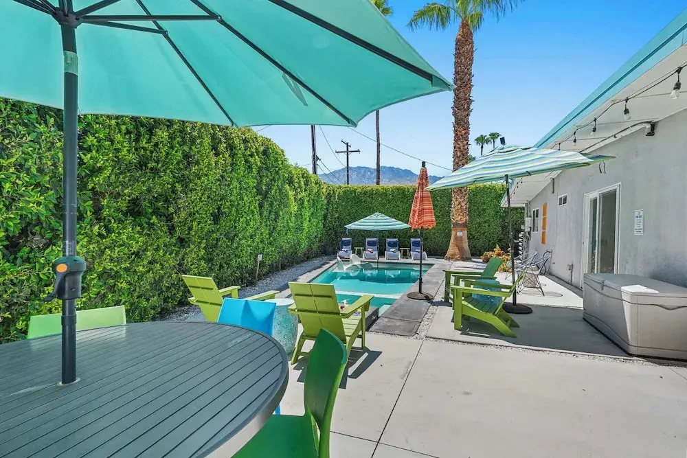 Modern Heart Oasis With Pool!