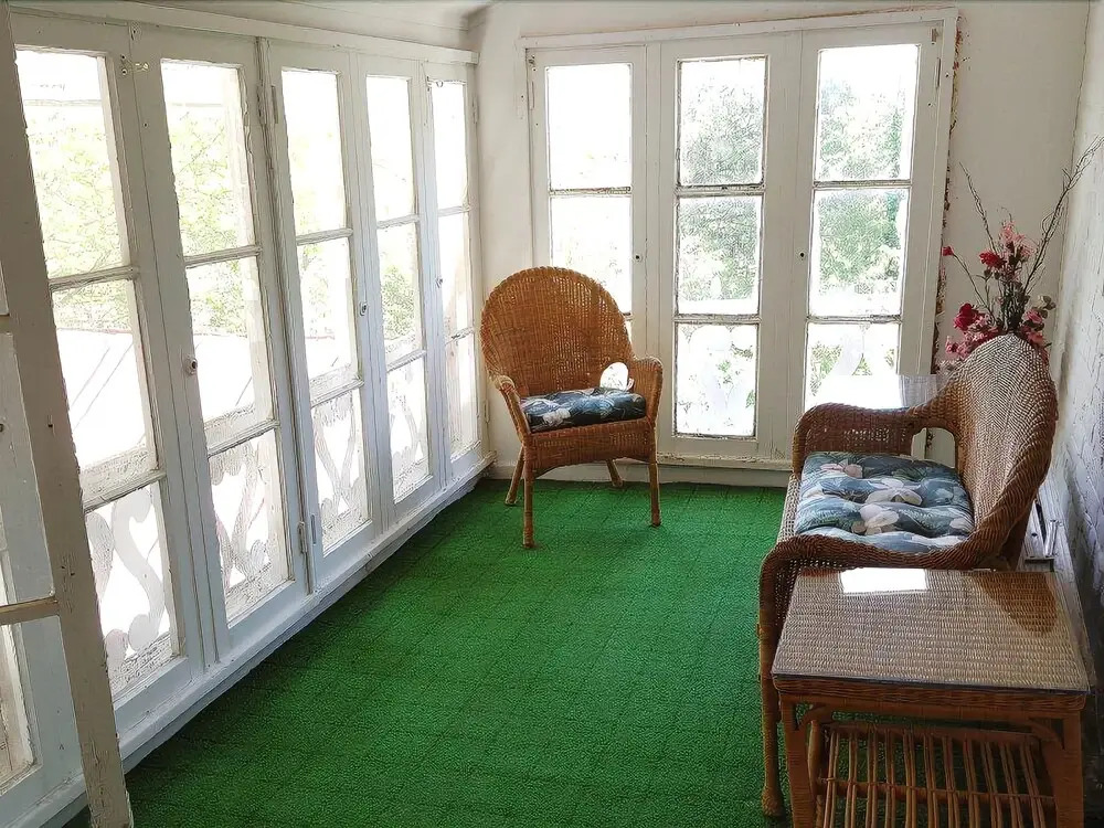 Spring_farm_retreat