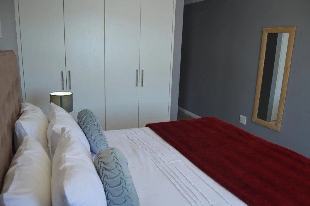 Accommodation Front - Beautiful & Spacious 4 Sleeper
