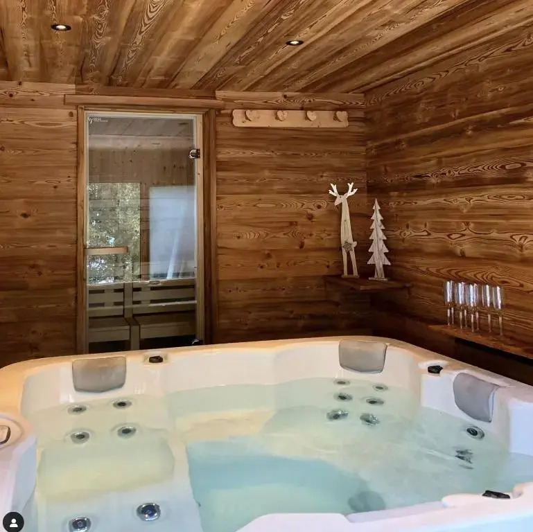Chalet de l'Ours : 4 étoiles-spa-proche des pistes