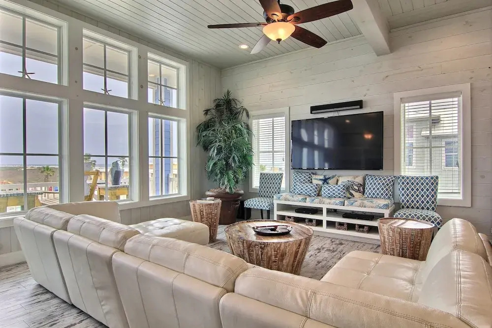 House of Views 6Br Home