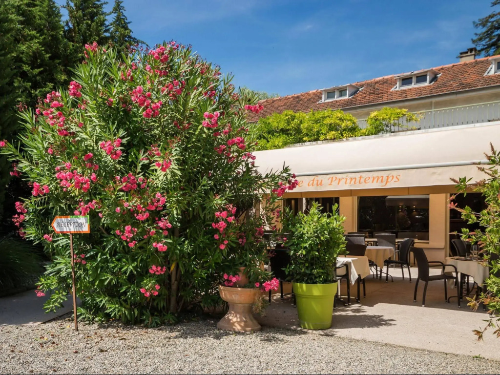 Logis Le Printemps Hôtel Restaurant - Montélimar