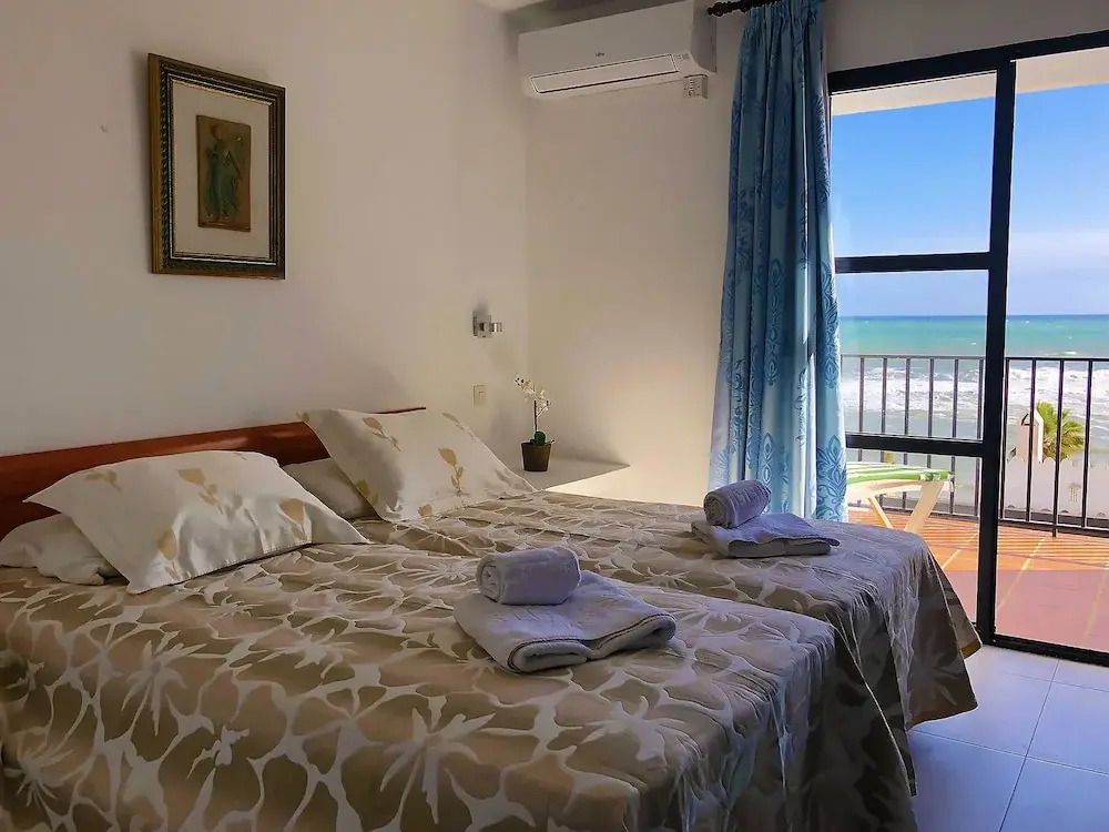 Dona Lola Miriam - Nice duplex 1 bedroom apartment with open sea views close to restaurants and bars between Marbella and Fuengirola - Costa del Sol - CS166