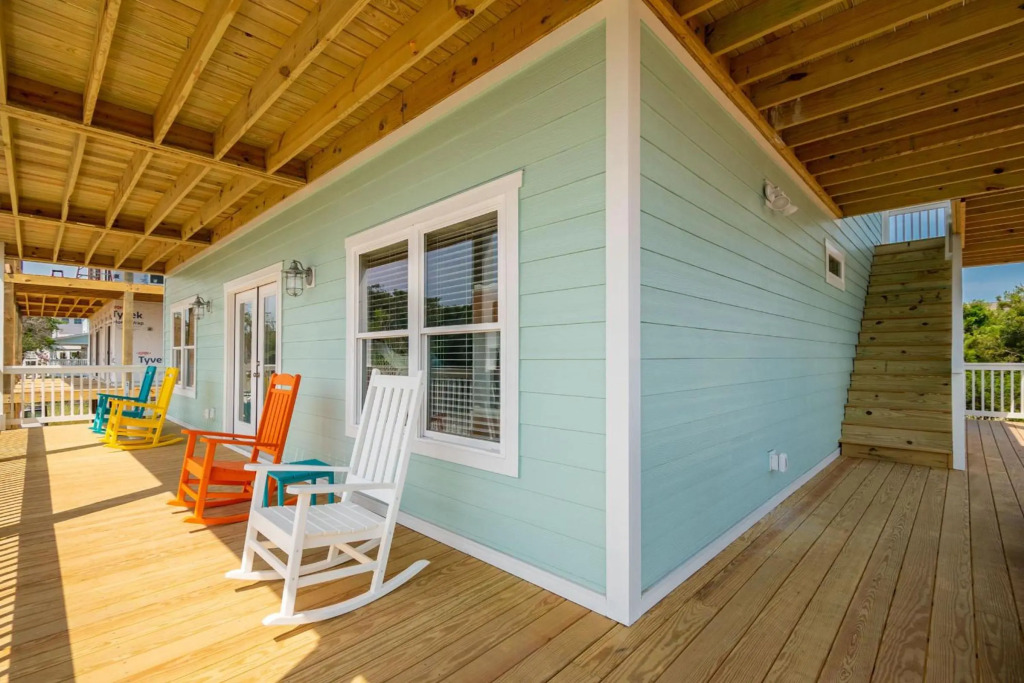 Pappys Place by Oak Island Accommodations