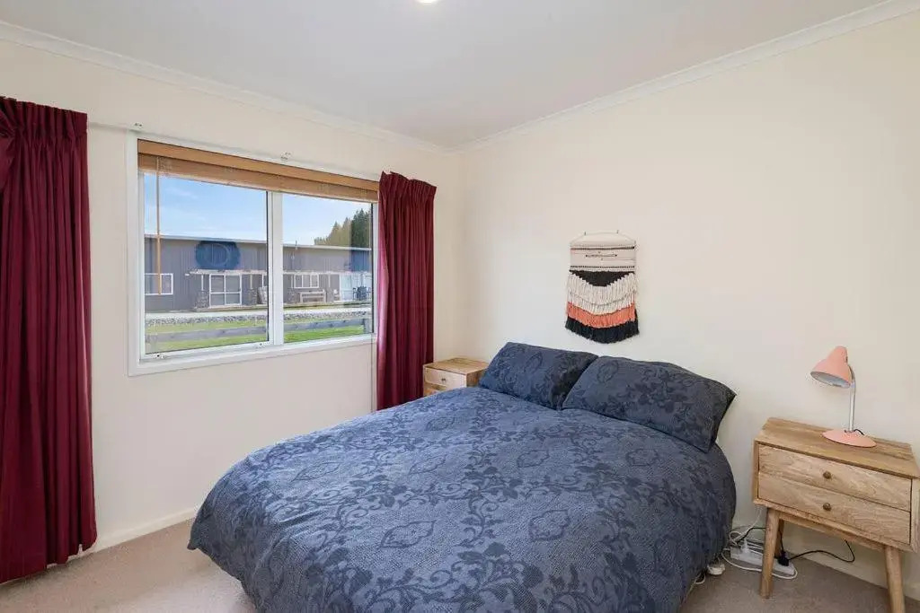 The Purple House - Ohakune Holiday Home with Spa Pool