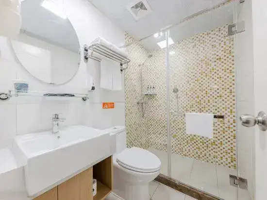 Homeinn Hotel (Nanjing South Railway Station Shengtai West Road Cuipingshan Subway Station)