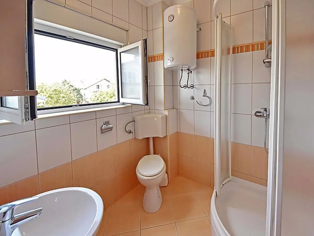 House Nera St.Georges-de-Montclard