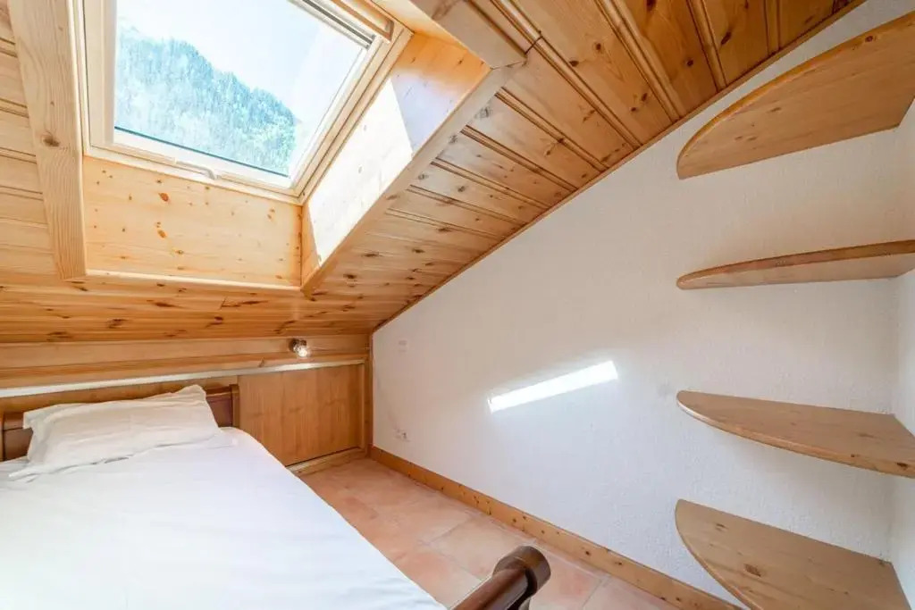 Furnished apartment near village and lifts