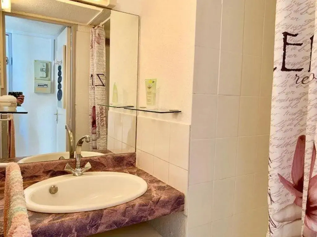 Appartement Cap d'Agde, 2 pièces, 4 personnes - FR-1-607-45