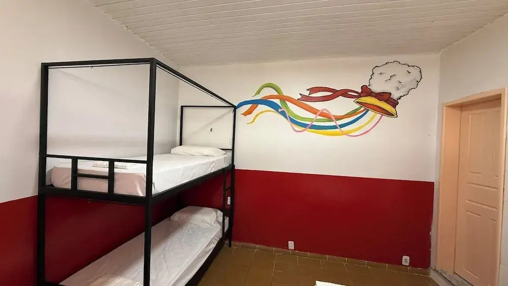 Mangueirosa Hostel