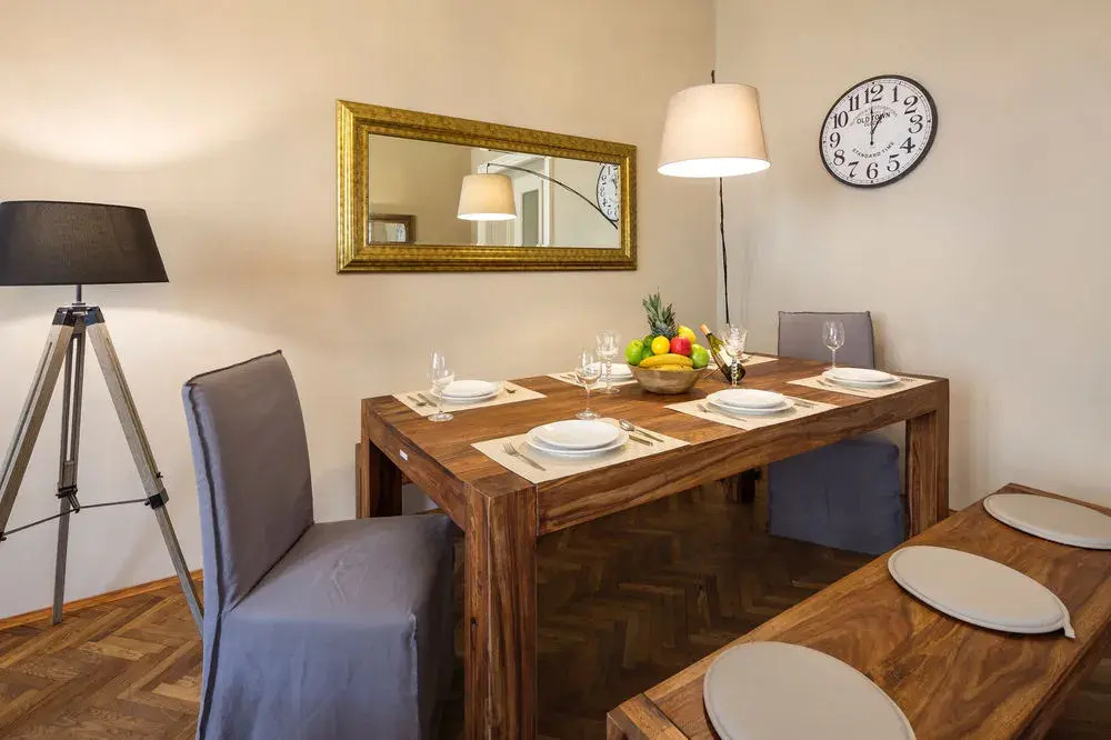 Dlouha Apartments