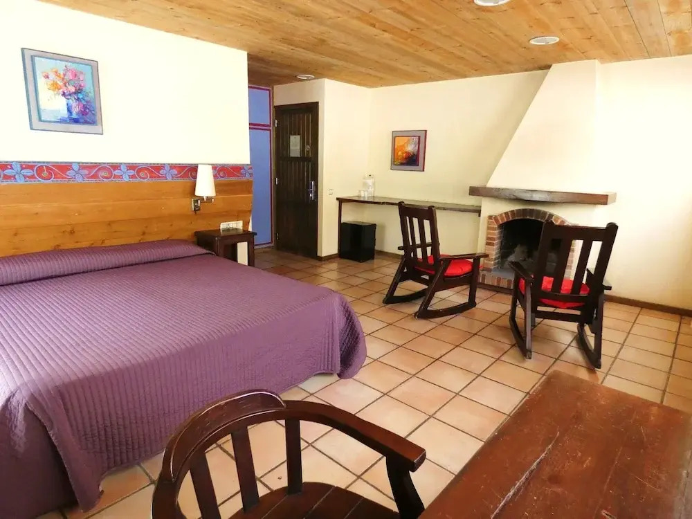 Hotel El Jou