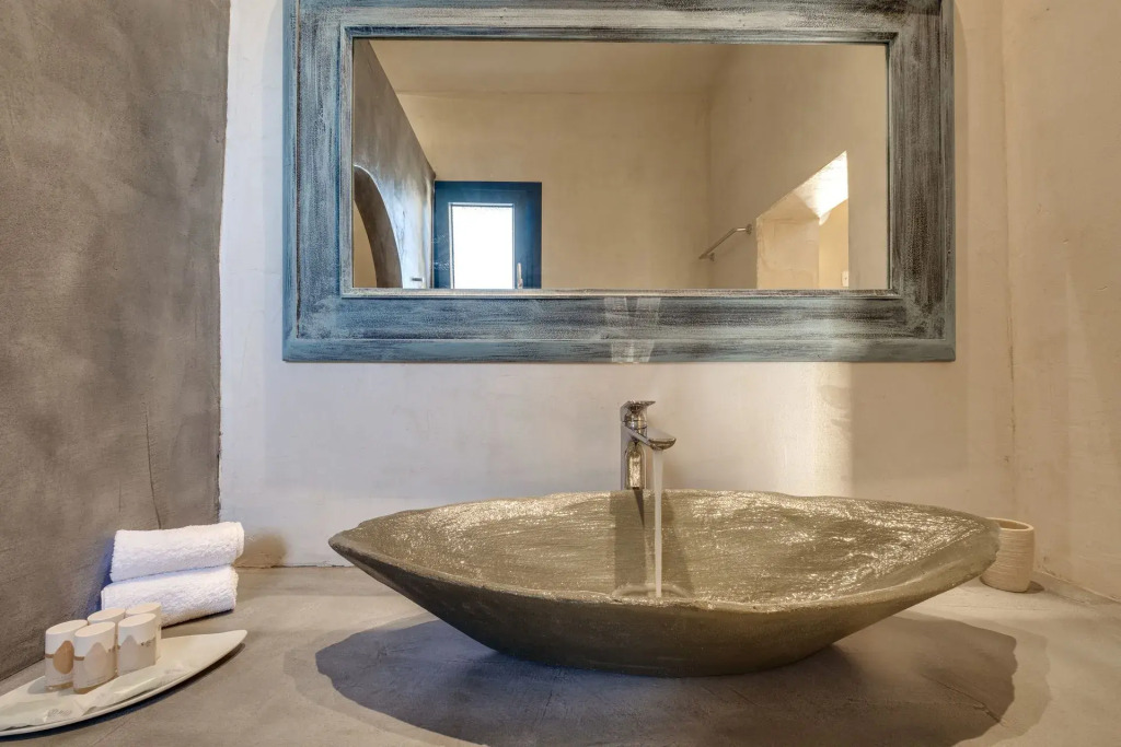 Pasithea Suites