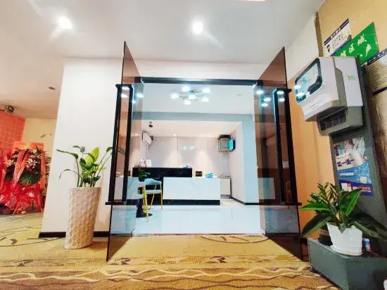 yingshang Hotel (Jiangnanxi Taigucang Fenghuang Xincun Subway Station)