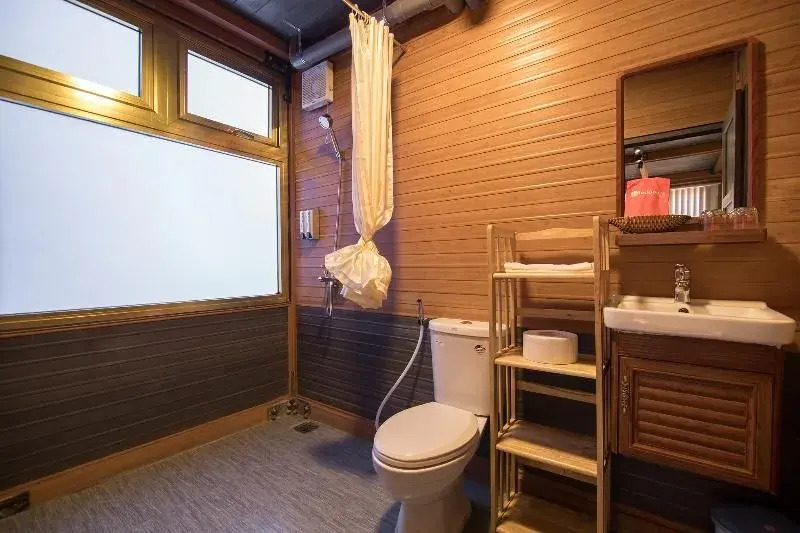 Reddoorz Premium Near Son Tra Mountain