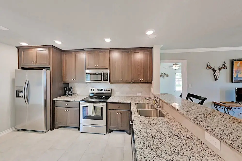 All-suite Bayview W/ Fenced Yard & Roof Deck 2 Bedroom Home
