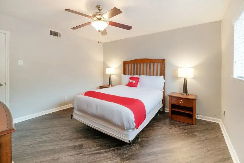 OYO Apartments at Establishment