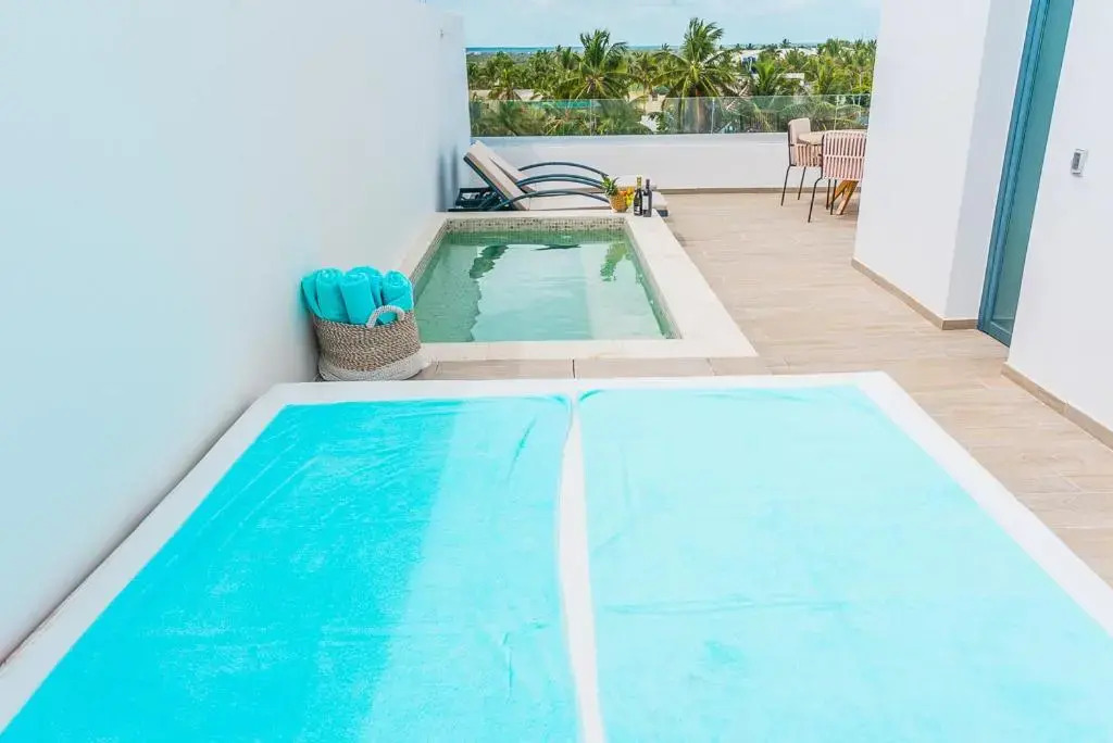 Private Picuzzi in New Penthouse Los Corales, 403