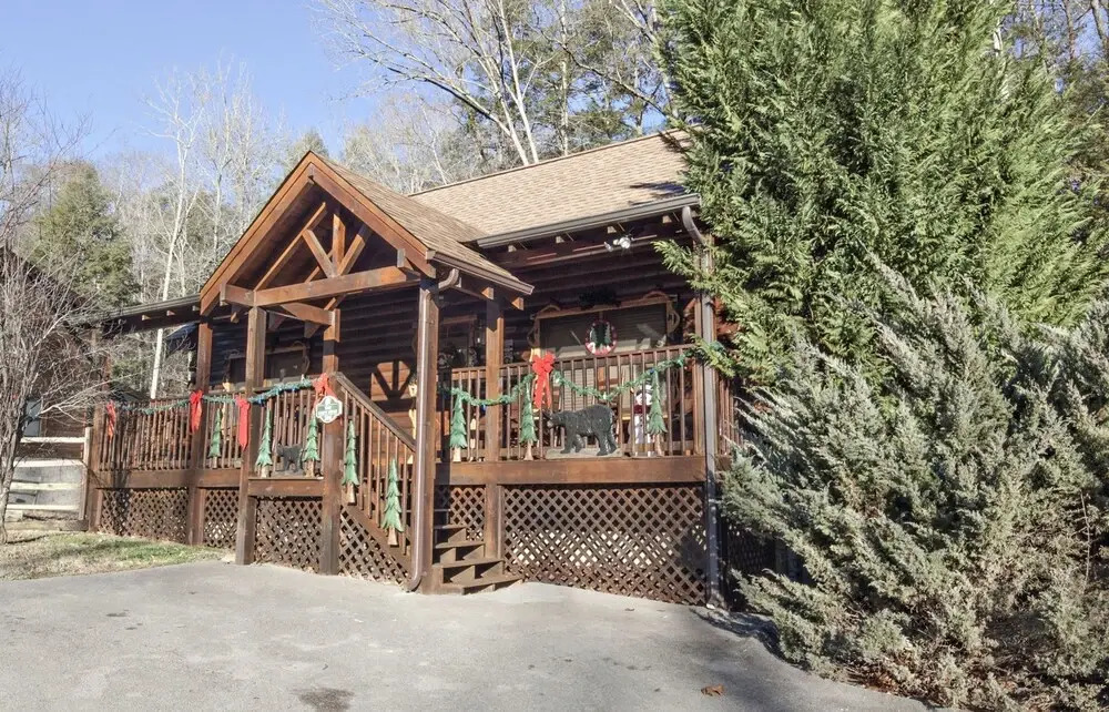 The Cozy Bear by Eagles Ridge Resort