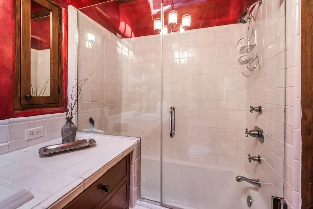 Buena Suerte - Quintessential Eastside Pied-a-terre, Fabulous Views and Patios, Kiva Fireplace, Walk to Canyon Rd. and the Plaza