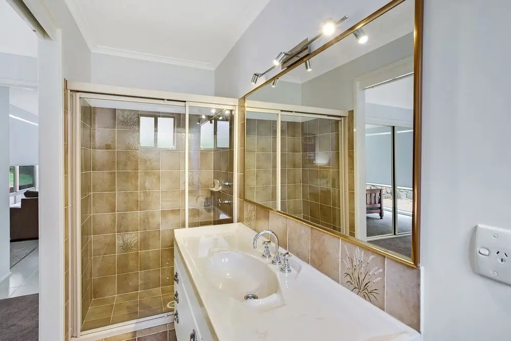Ullora Close, 61