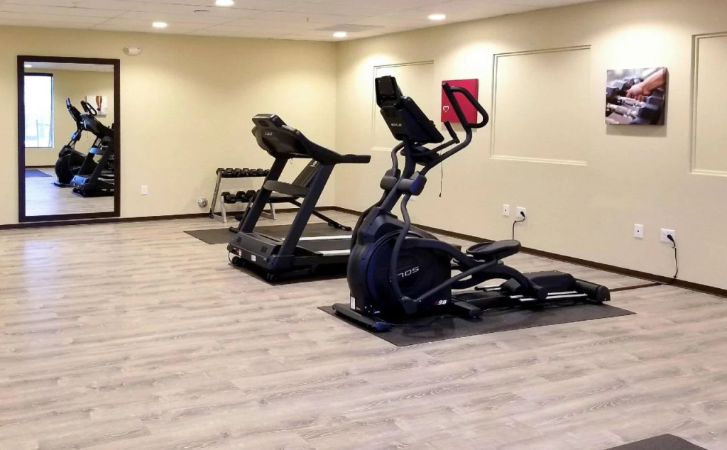 Comfort Suites Burlington near I-5