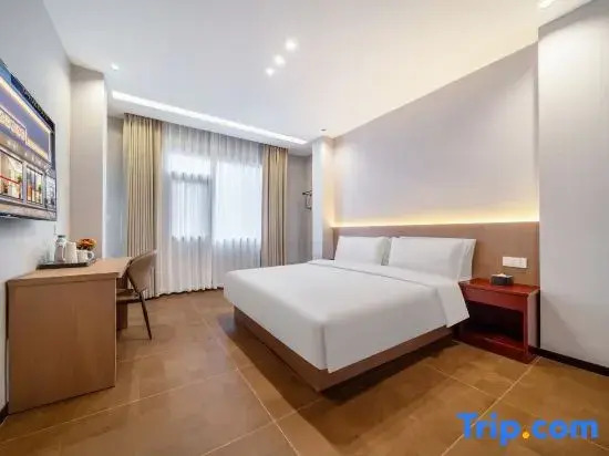 Yijianglou Hotel (Tonglu Fuchunjiang)