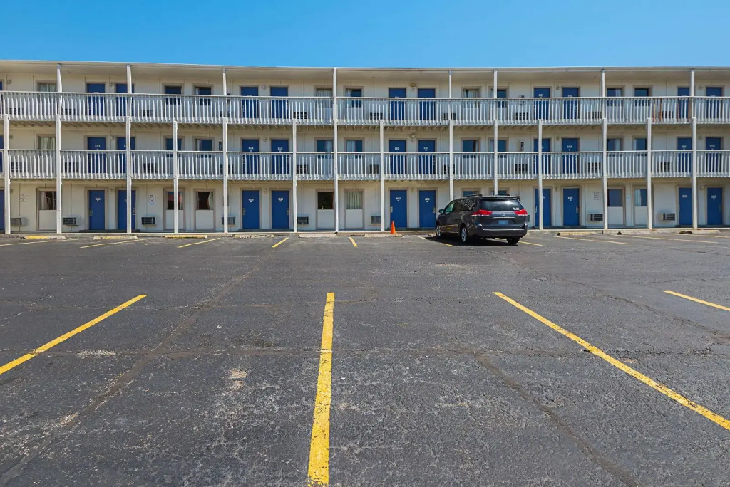 Motel 6 Kansas City East - Blue Springs