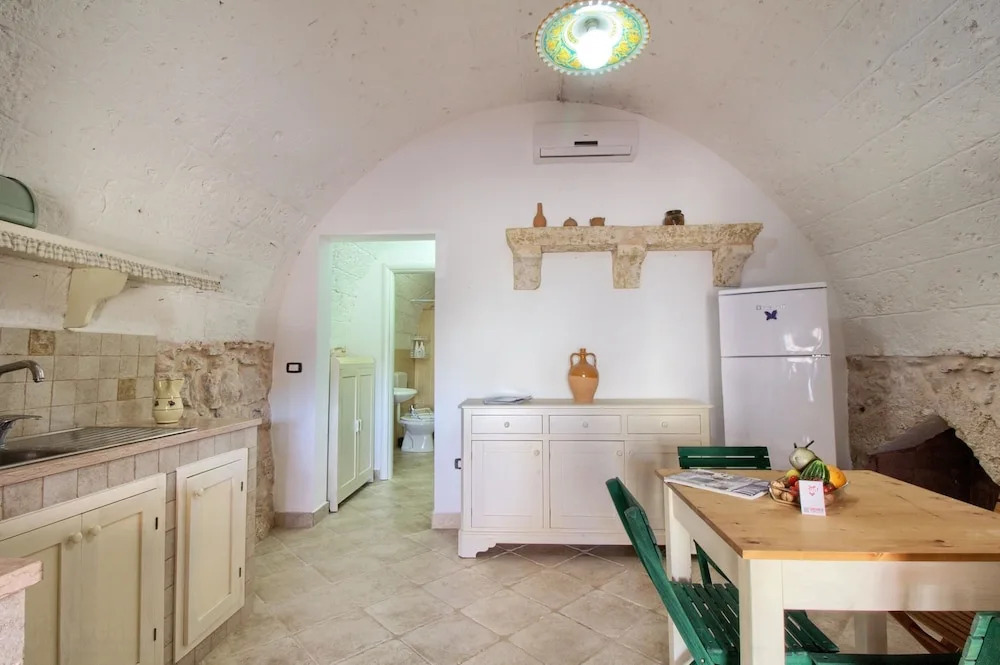 Maggiore Beach Trulli