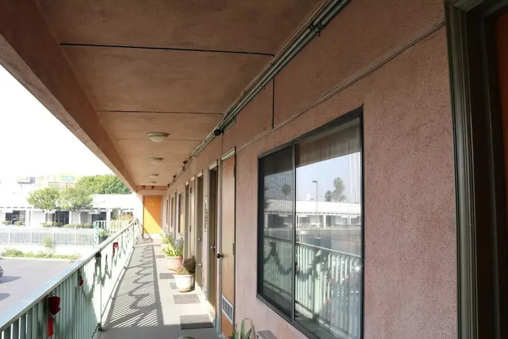 Four Corners motel