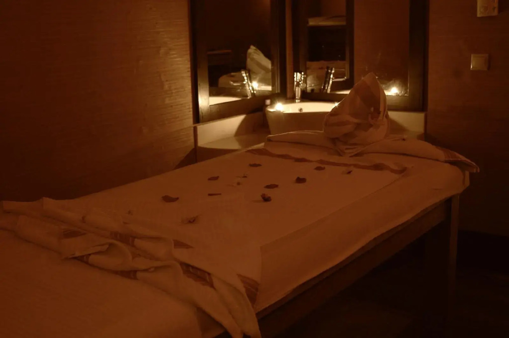 Курорт Meder Resort Hotel
