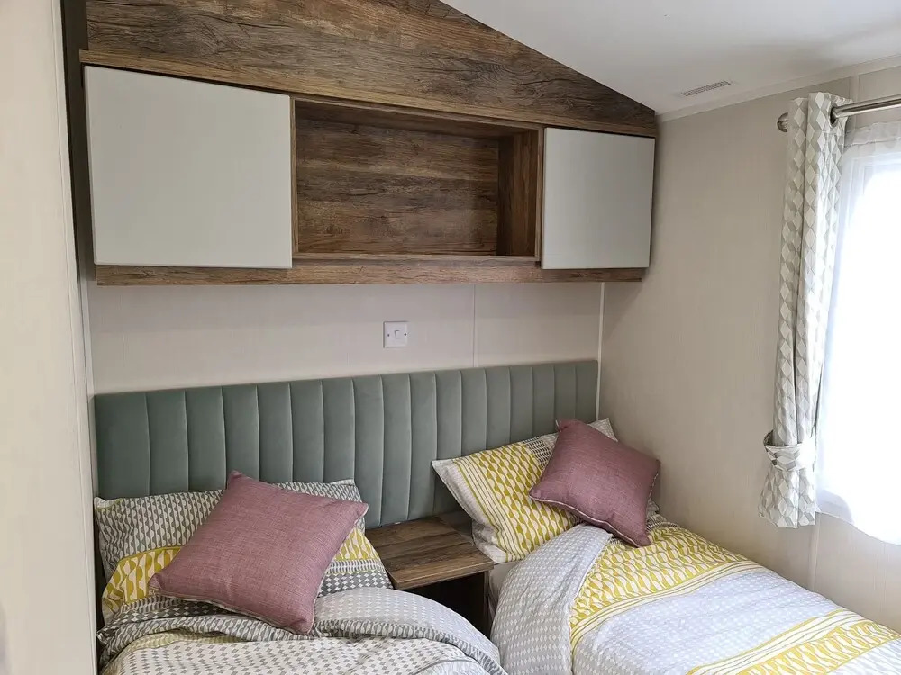 Stunning 2-bed 6 Berth Holiday Lodge Dorset
