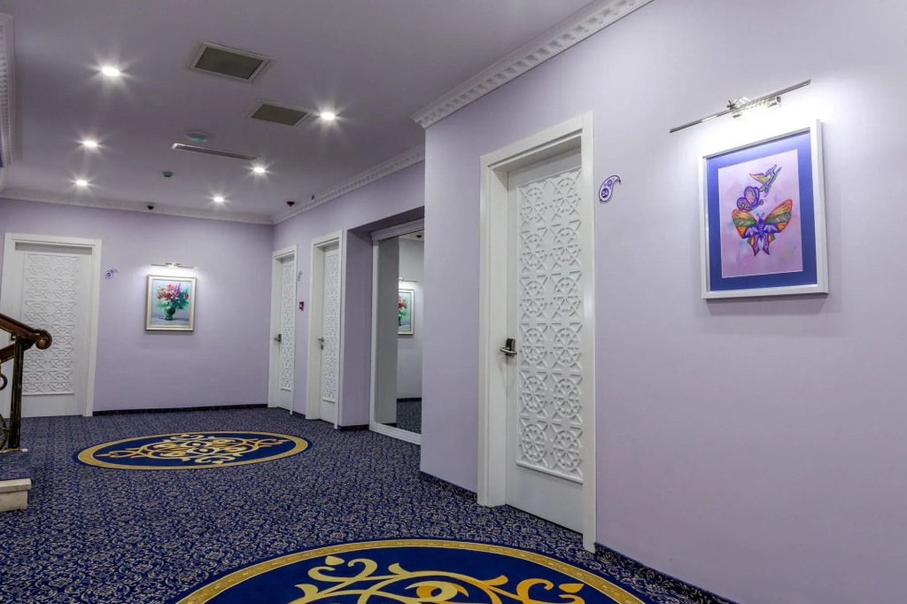 Отель Premier Old Gates