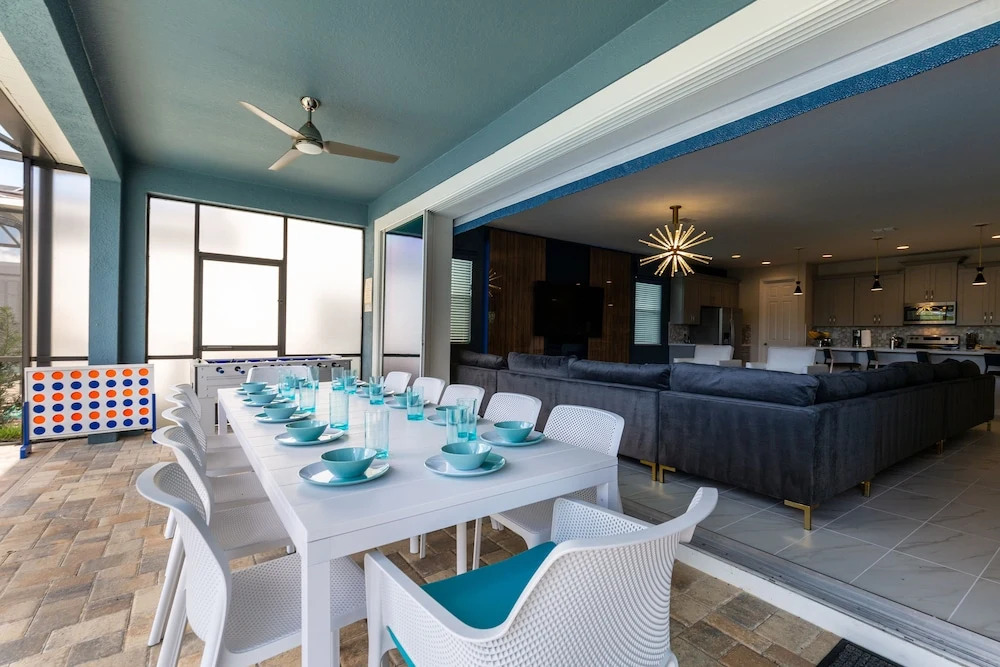 Solara Resort - Luxury 9 Bedroom Homes
