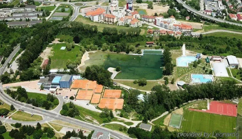 Dixon Resort & Wellness