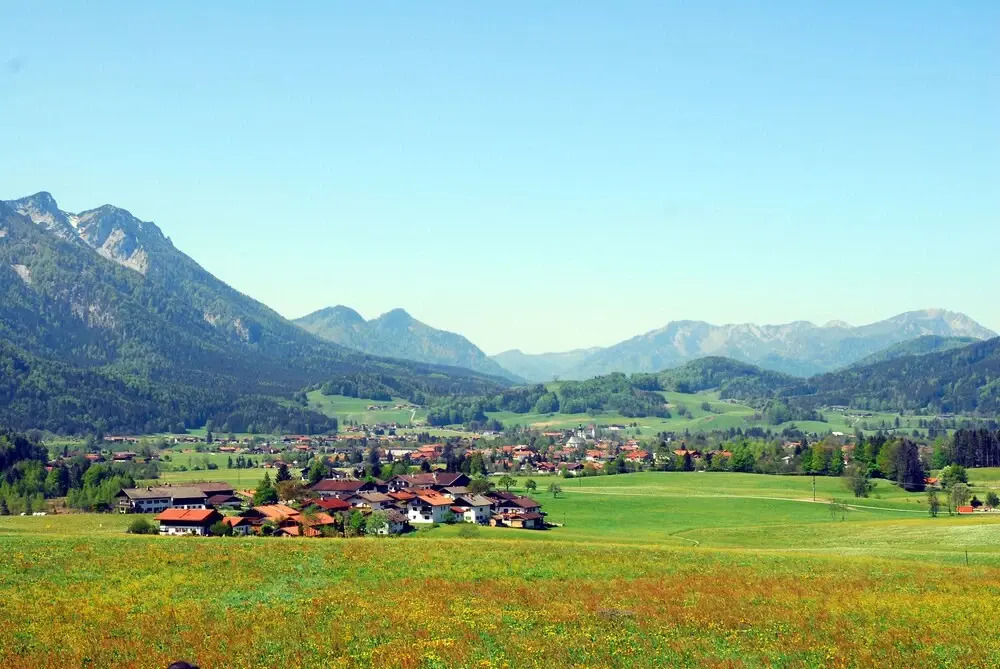 Aktivhotel & Gasthof Schmelz Ihr familienfreundliches Urlaubs Hotel mit Wellness, Almsauna, Chiemgau Karte