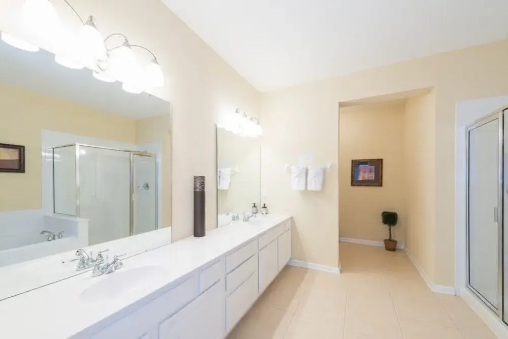 3 Bed 2 Bath Premium Lakeview L 1002 3 Bedroom Condo