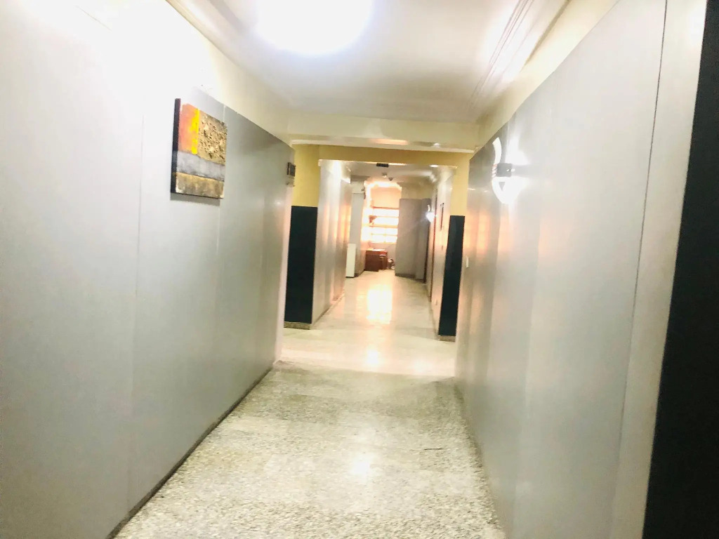 Silver Grandeur Hotel