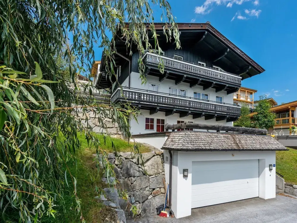 Quiet Holiday Home in Salzburg near Ski Area