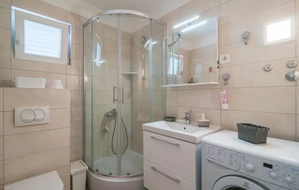 Gorgeous Home In Maslinica