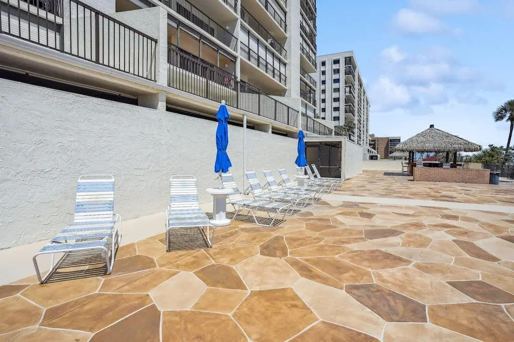 Ocean Sands 1-708