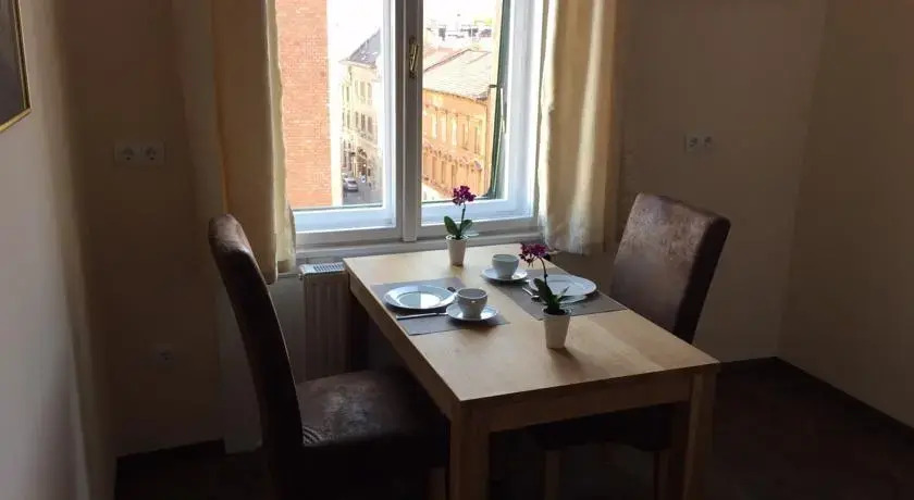 Bella Casa