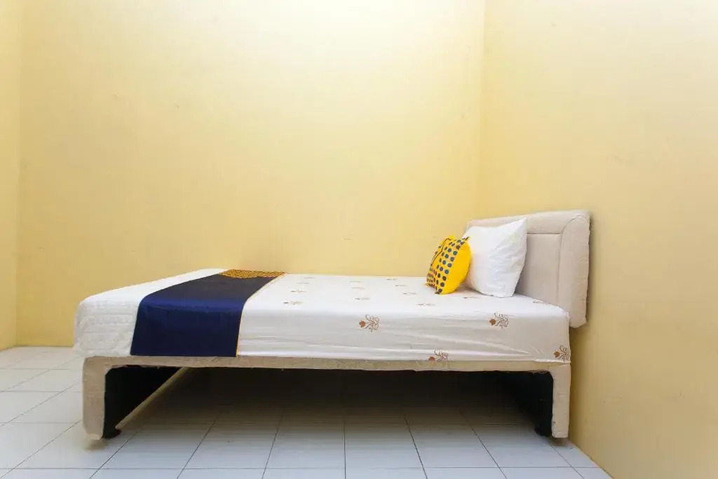 SPOT ON 2830 Azka Guest House Syariah