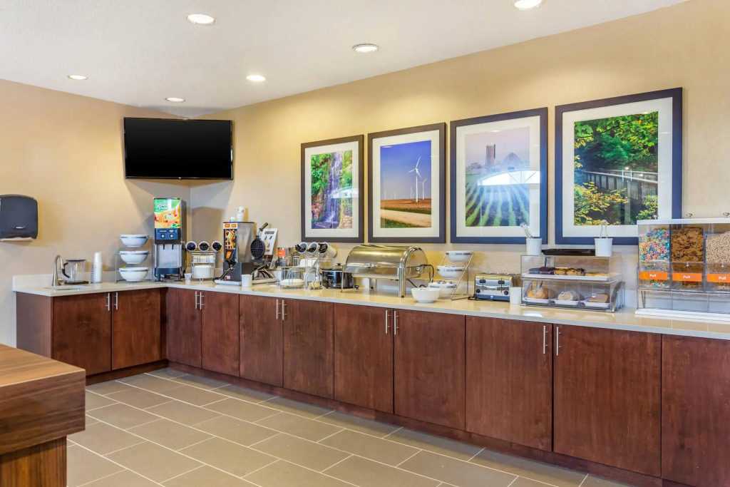 Comfort Inn DeKalb - University Area