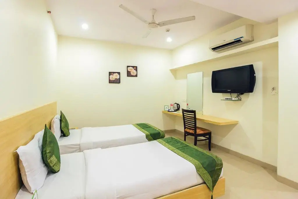 FabHotel Vinflora Banjara Hills