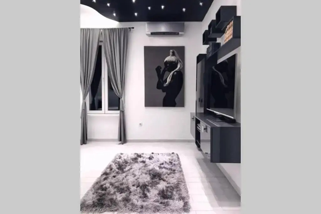 Lux Apartment in Downtown